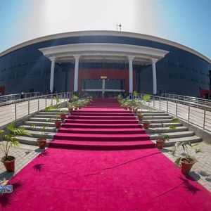 Meet your Posher, Kenneth